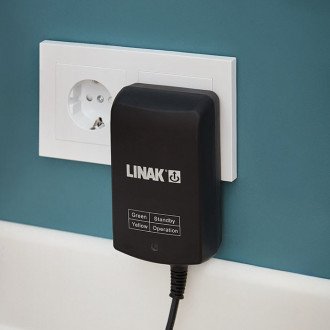 Многофункциональная кровать с электроприводом Burmeier Dali Standard c деревянными декоративными панелями в 