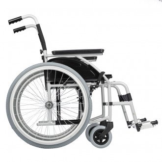 Кресло-коляска с ручным приводом Ortonica Base Lite 150 в 
