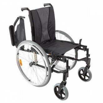 Кресло-коляска с рычажным приводом Invacare Action 3 NG в 