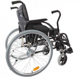 Кресло-коляска с рычажным приводом Invacare Action 3 NG в 