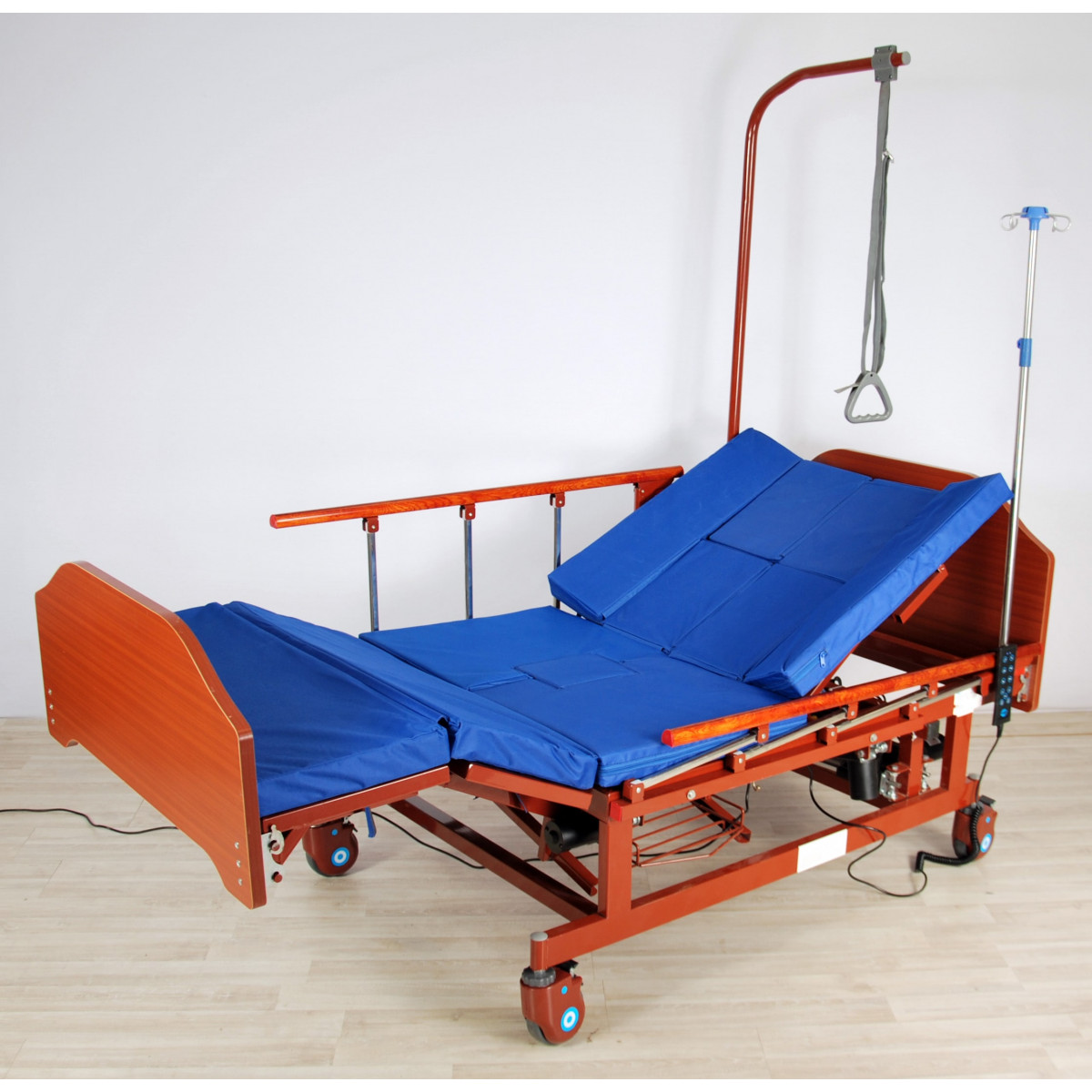 Хостел для лежачих больных доброта. DB 11a кровать медицинская. Кровать функциональная медицинская электрическая DB-11a. Кровать-кресло DB-11a. Db11a кровать медицинская габариты.