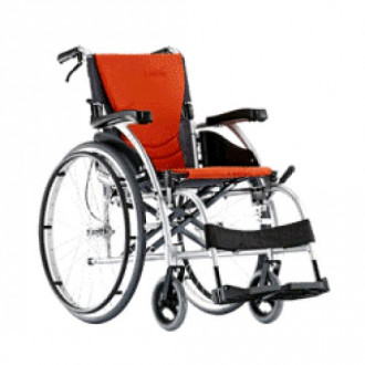 Кресло-коляска с ручным приводом Karma Ergo 105 в 