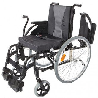 Кресло-коляска с рычажным приводом Invacare Action 3 NG в 